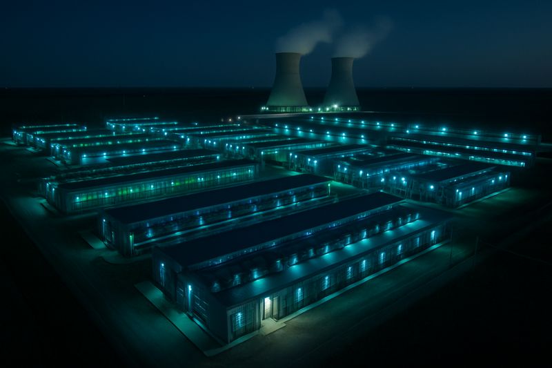 Hut 8's Bitcoin-to-AI Glow-Up Just Unlocked $17 Billion in Data Center Deals thumbnail